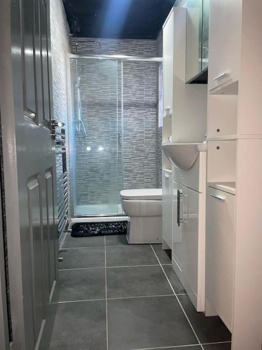 Modern 2 Bedroom Apartment In Derby City Centre Zewnętrze zdjęcie